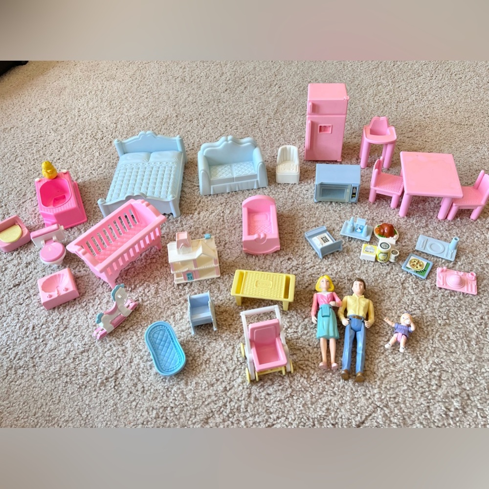 Vintage Playskool Dollhouse Furniture Lot/Bundle